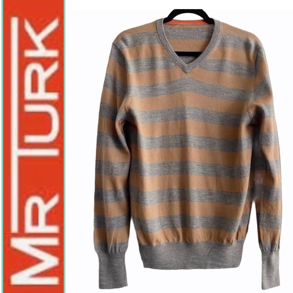 🍀Mr Turk by Trina Turk v-neck Sweater - Picture 1 of 14